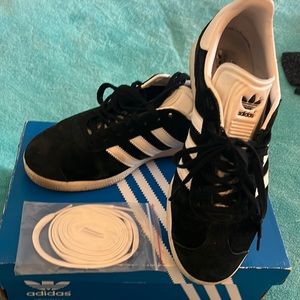 Adidas Gazelle sneakers